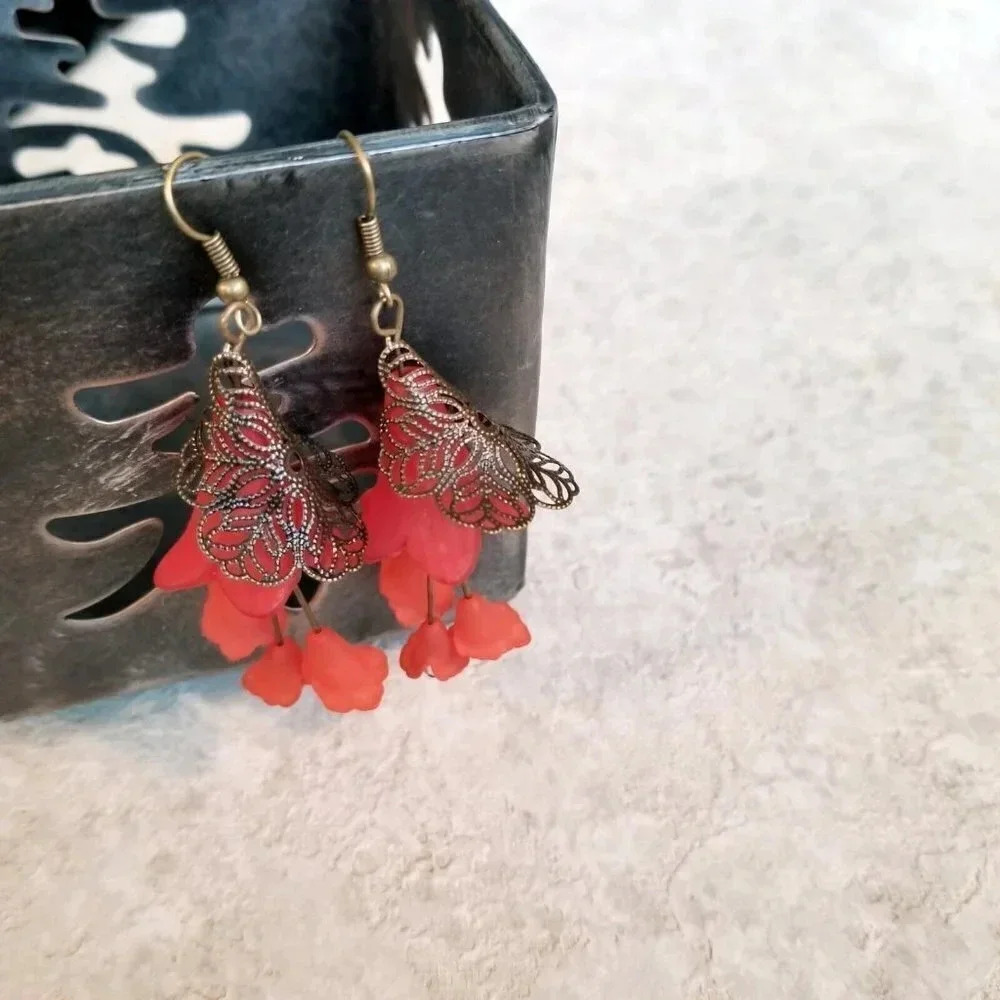 Edgy Shades of Red Matte Lucite Flowers Bronze Filigree Victorian Earrings - Picture 5 of 5